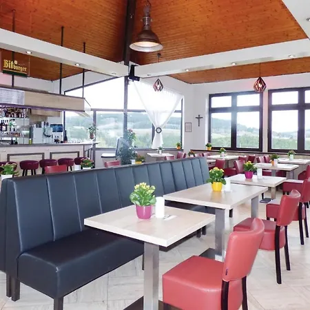 2 Bedroom Cozy In * 盖罗尔施泰因